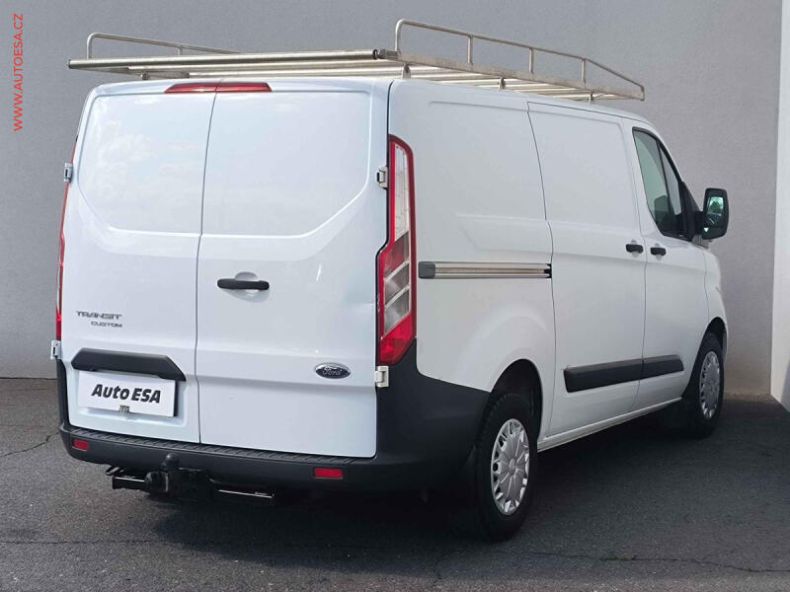 Ford Transit - hlavní fotka