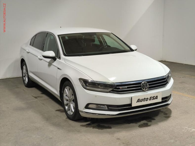Volkswagen Passat - hlavní fotka inzerátu