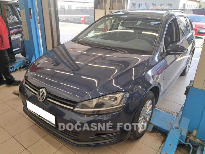 Volkswagen Golf - hlavní fotka inzerátu