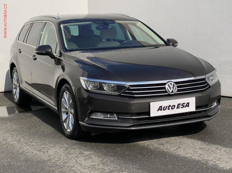 Volkswagen Passat - hlavní fotka inzerátu