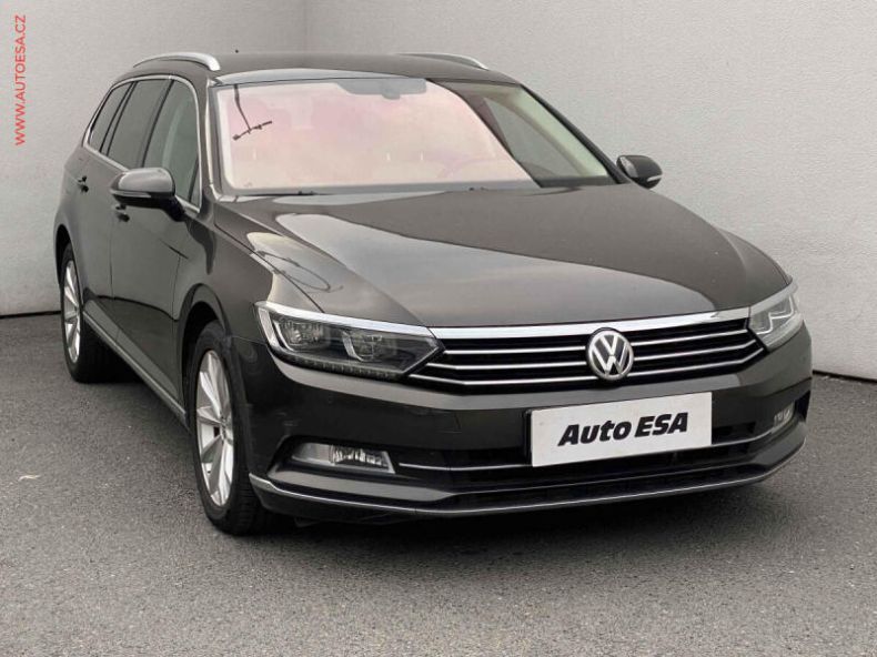 Volkswagen Passat - hlavní fotka inzerátu