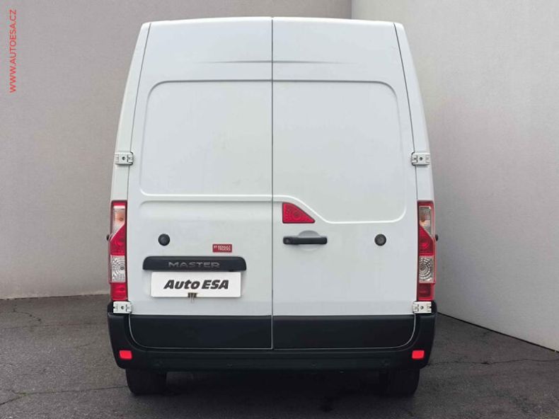 Renault Master - hlavní fotka