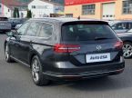 Volkswagen Passat - fotka číslo 4
