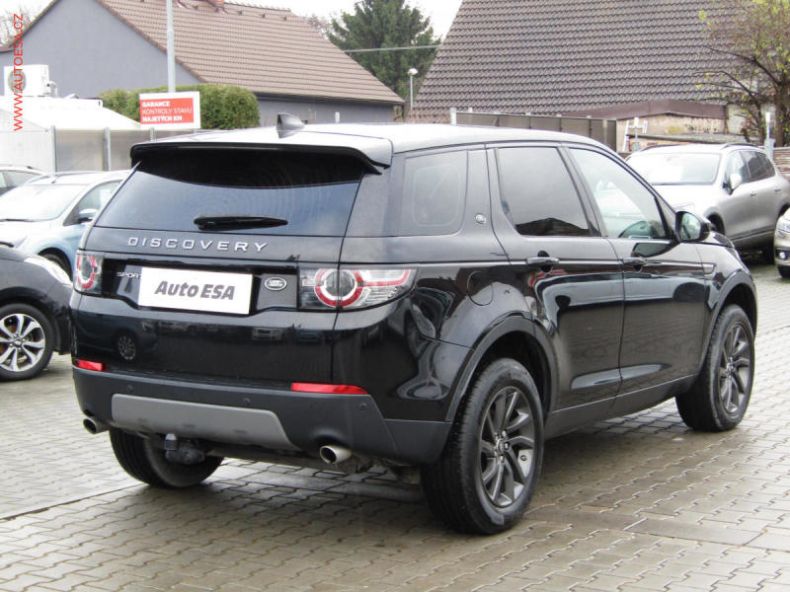Land Rover Discovery - hlavní fotka