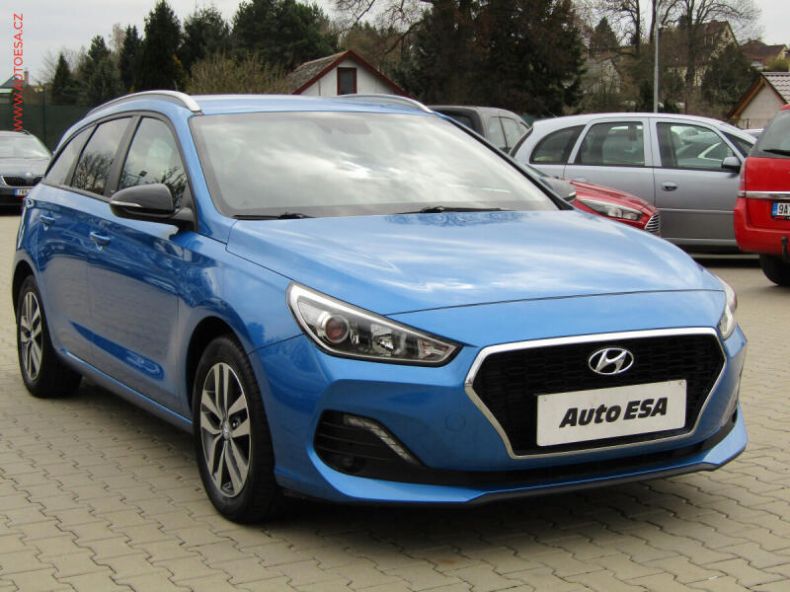 Hyundai i30 - hlavní foto