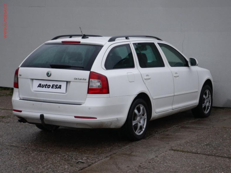 Škoda Octavia - hlavní fotka