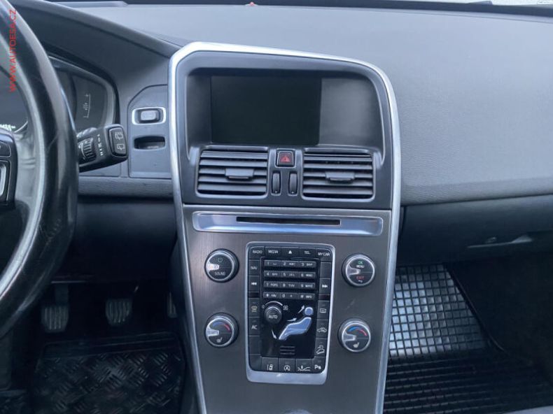 Volvo XC60 - hlavní fotka