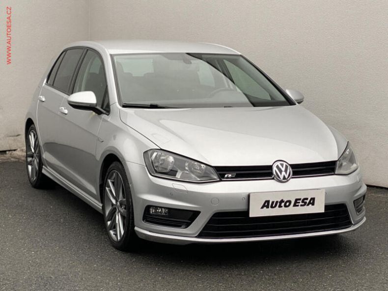 Volkswagen Golf - hlavní foto