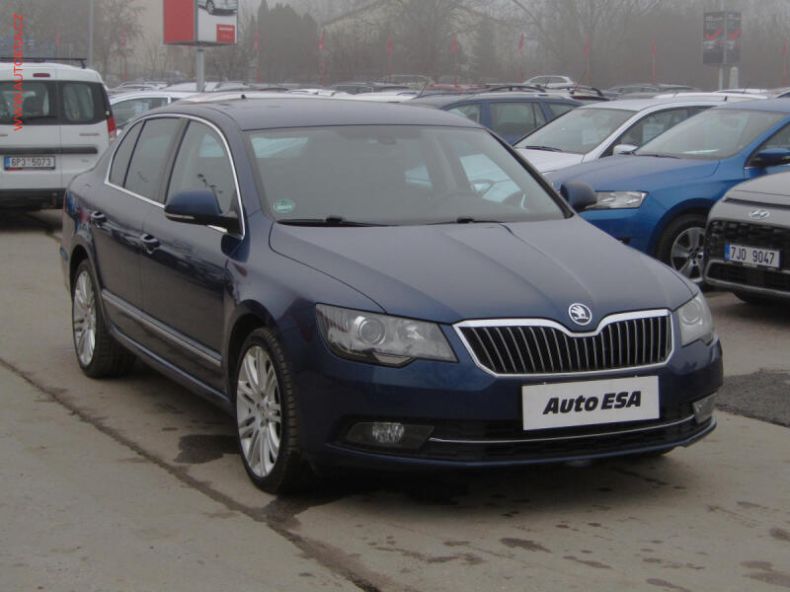 Škoda Superb - hlavní fotka