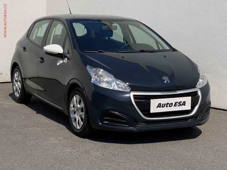 Peugeot 208 - hlavní foto