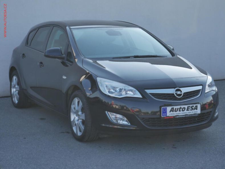 Opel Astra - hlavní fotka inzerátu