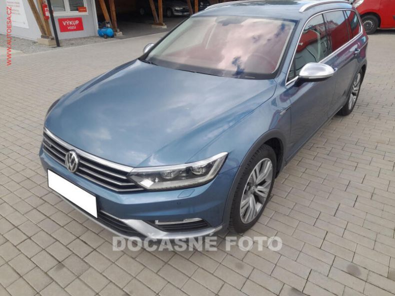 Volkswagen Passat - hlavní foto