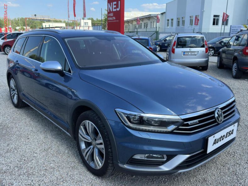Volkswagen Passat - hlavní foto