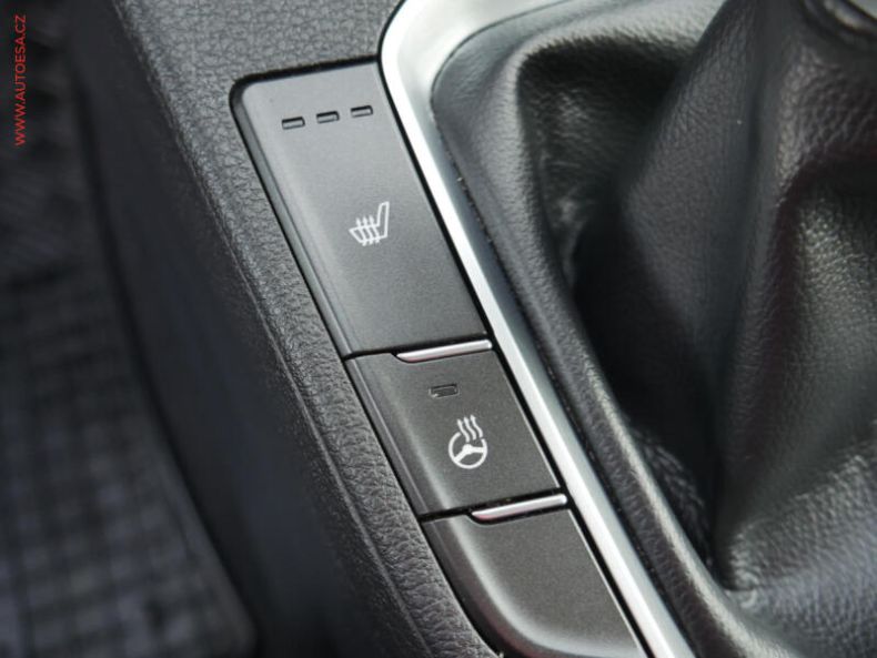 Hyundai i30 - hlavní fotka