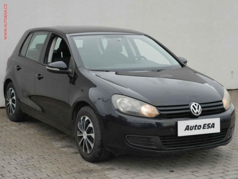 Volkswagen Golf - hlavní foto