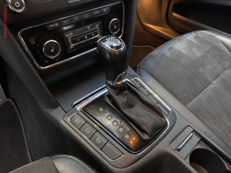 Škoda Superb - hlavní fotka