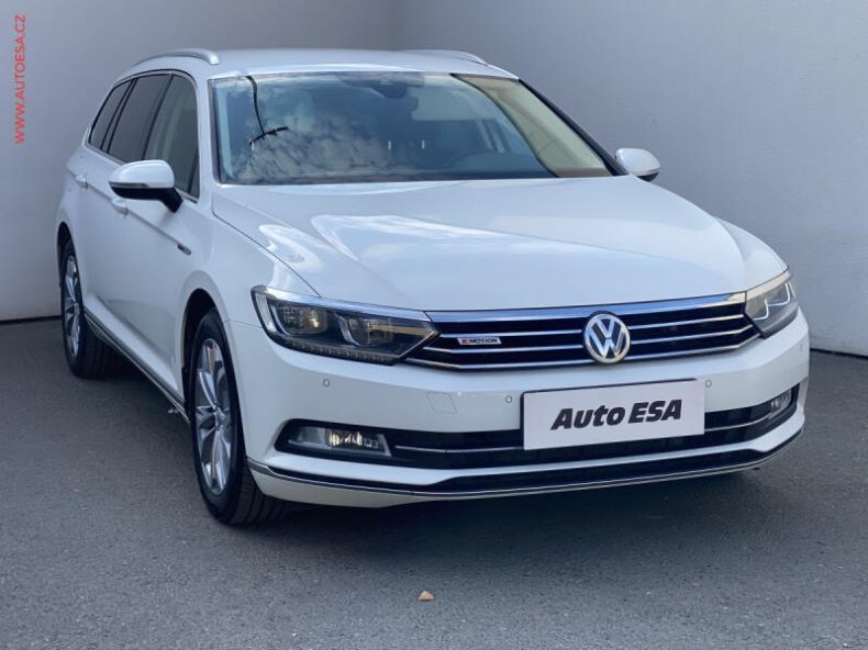 Volkswagen Passat - hlavní foto