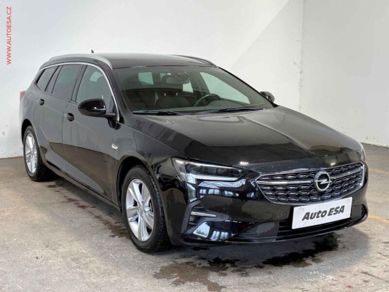 Opel Insignia - hlavní foto