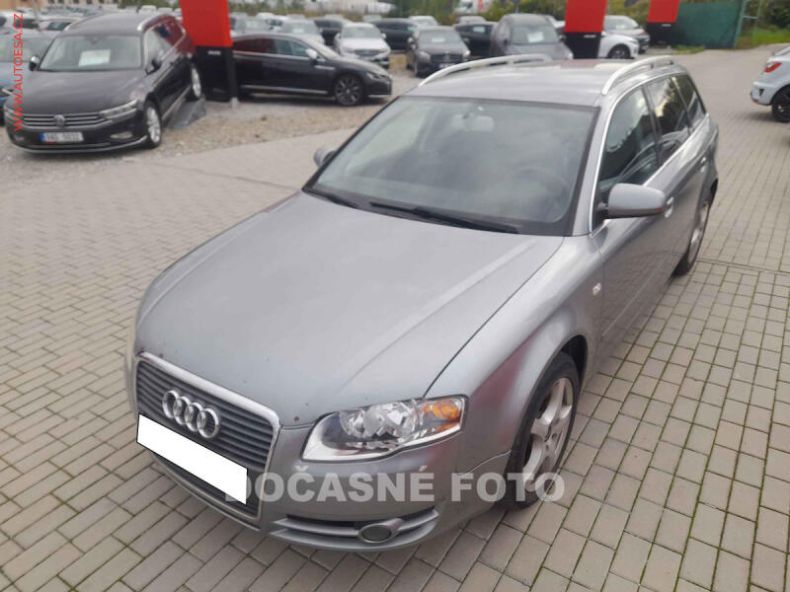 Audi A4 - hlavní foto