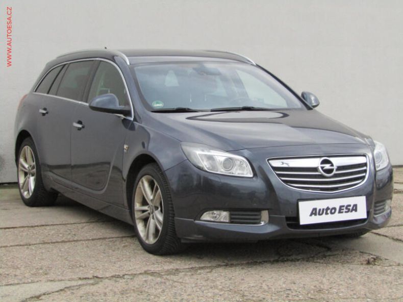 Opel Insignia - hlavní foto