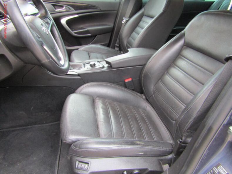 Opel Insignia - hlavní fotka