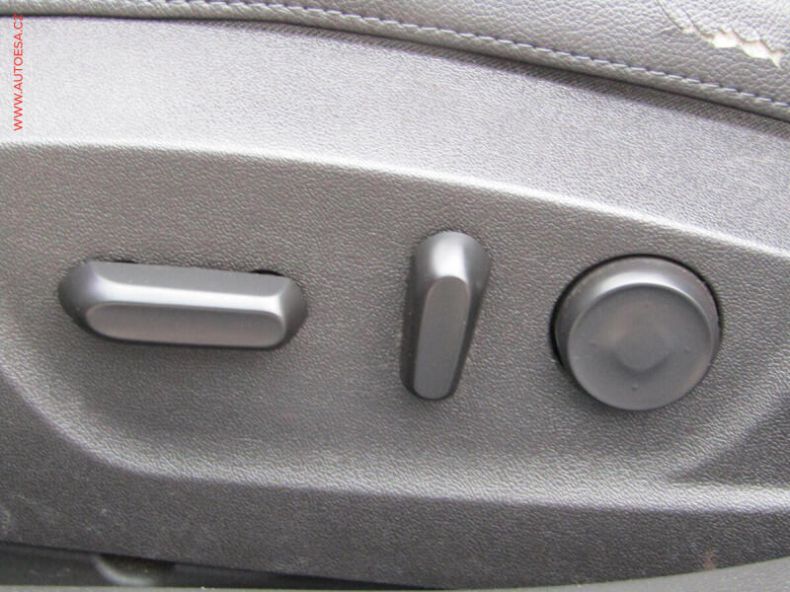 Opel Insignia - hlavní fotka