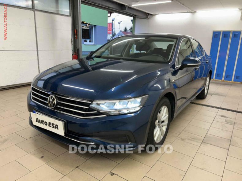 Volkswagen Passat - hlavní fotka inzerátu