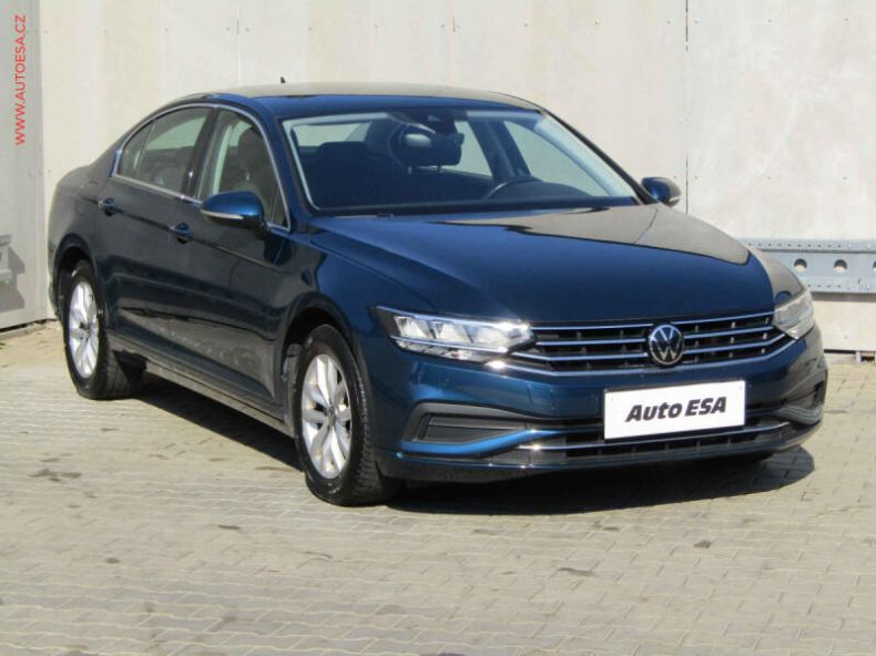 Volkswagen Passat - hlavní fotka inzerátu
