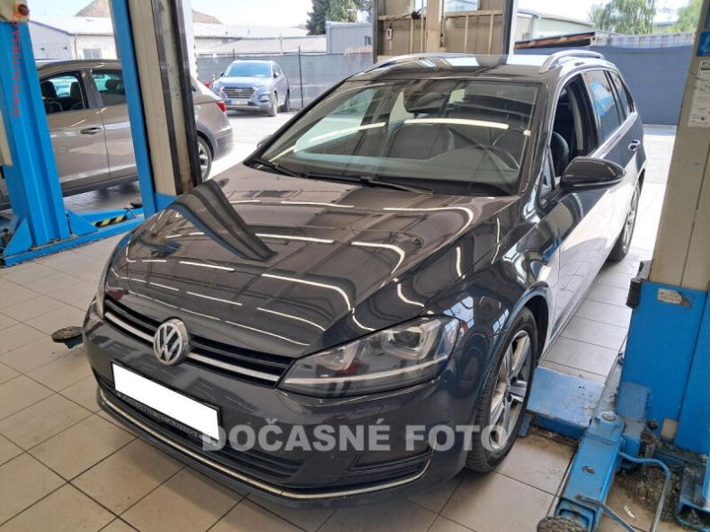 Volkswagen Golf - hlavní fotka inzerátu