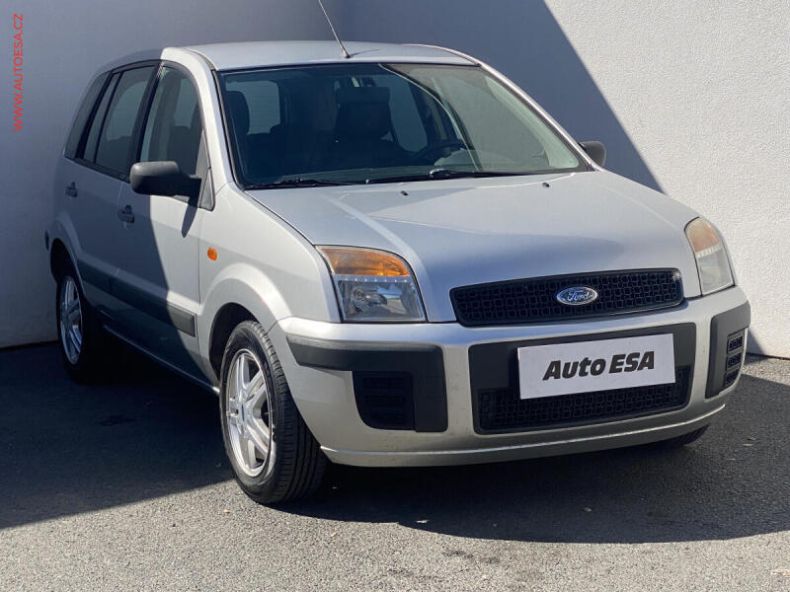 Ford Fusion - hlavní foto