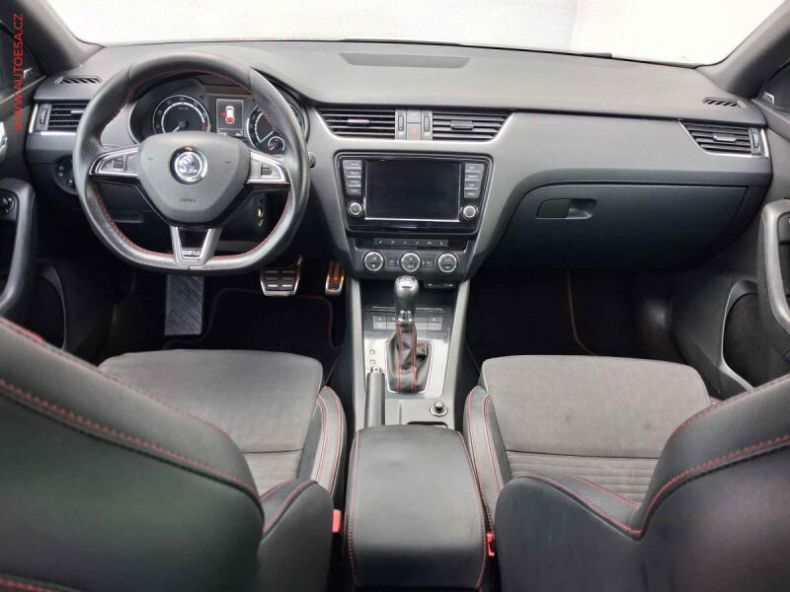 Škoda Octavia - hlavní fotka