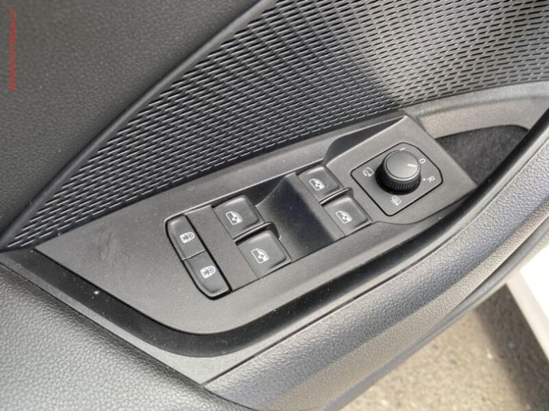 Škoda Octavia - hlavní fotka