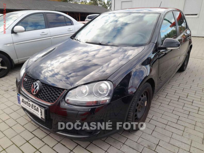 Volkswagen Golf - hlavní fotka inzerátu