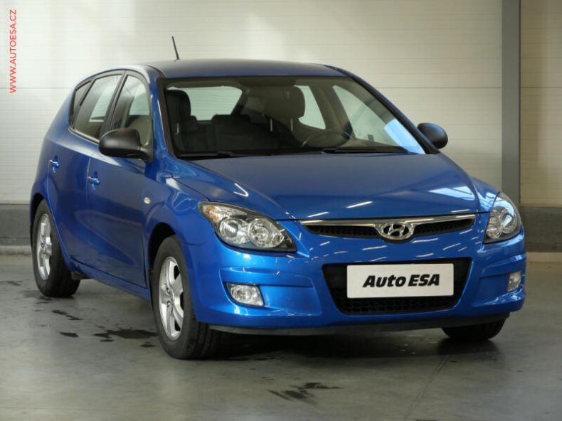 Hyundai i30 - hlavní foto