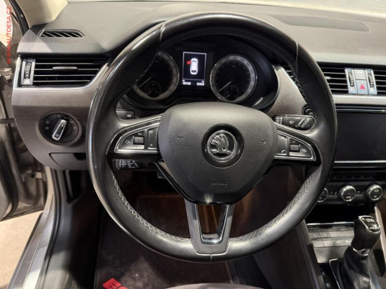 Škoda Octavia - hlavní fotka