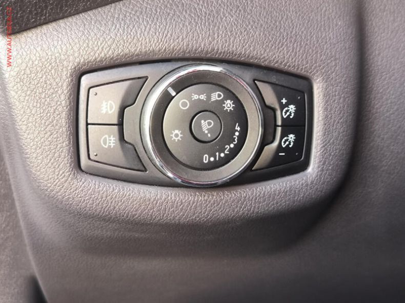Ford Tourneo - hlavní fotka