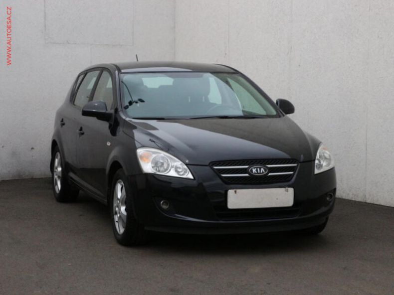 Kia Cee'd - hlavní foto