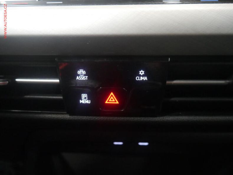 Volkswagen Golf - hlavní fotka