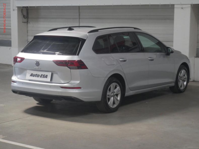 Volkswagen Golf - hlavní fotka