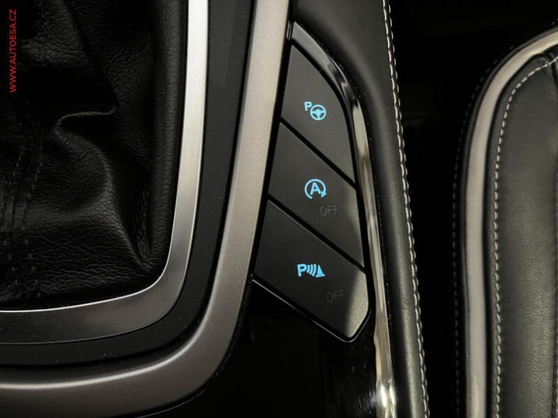 Ford S-MAX - hlavní fotka