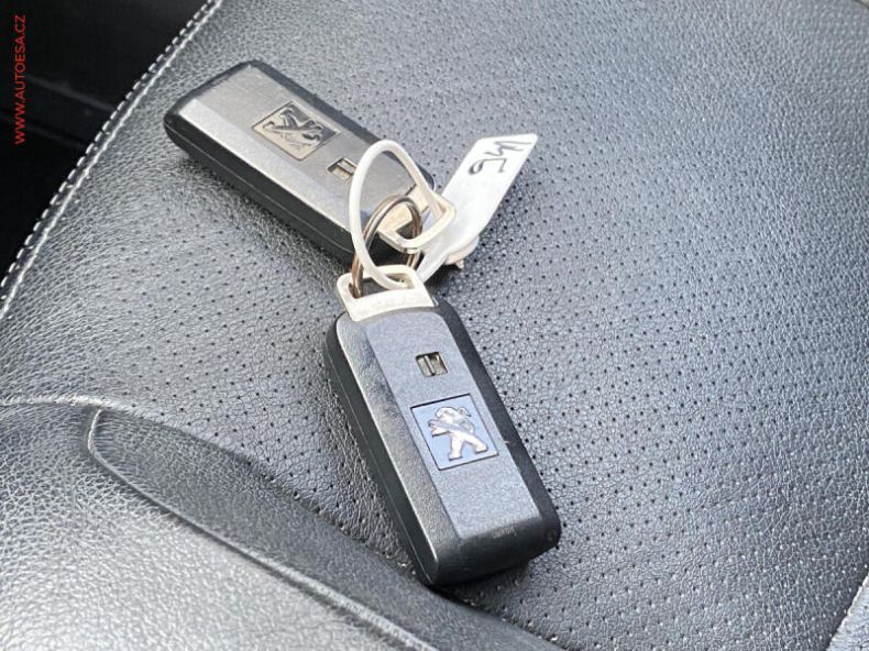 Peugeot 4008 - hlavní fotka