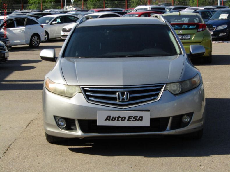 Honda Accord - hlavní fotka