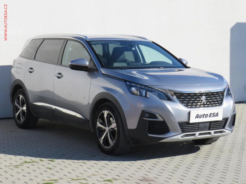 Peugeot 5008 - hlavní foto