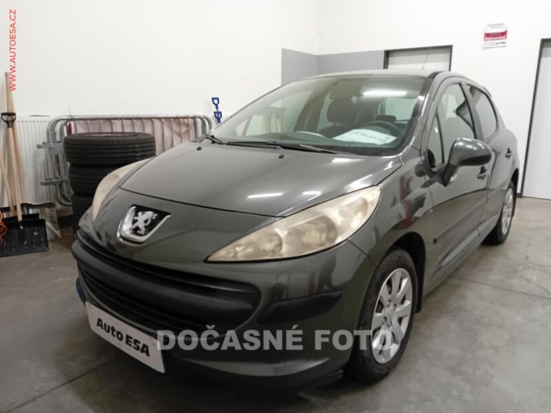 Peugeot 207 - hlavní foto