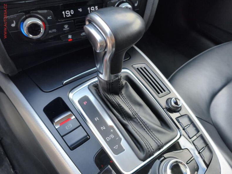 Audi A4 - hlavní fotka