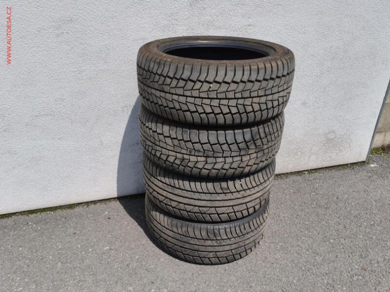 Audi A4 - hlavní fotka