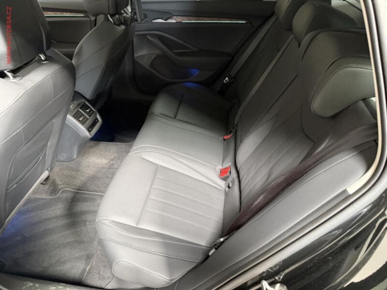 Škoda Superb - hlavní fotka