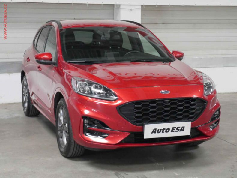 Ford Kuga - hlavní foto