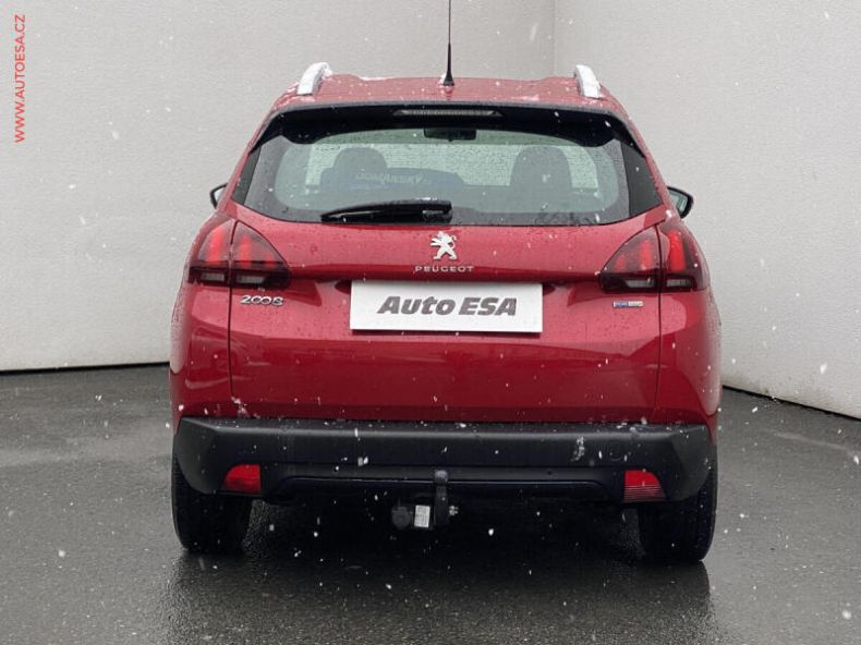 Peugeot 2008 - hlavní fotka