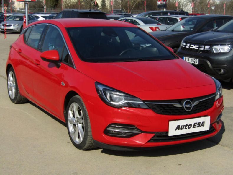Opel Astra - hlavní foto